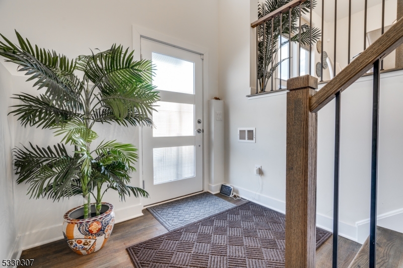 Montgomery Crossing - Residential