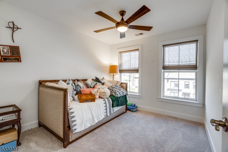 Montgomery Crossing - Residential