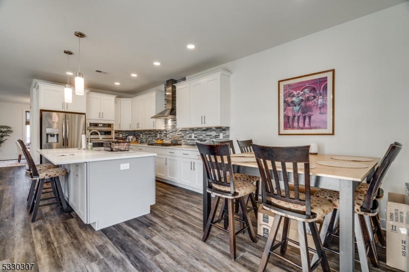 Montgomery Crossing - Residential