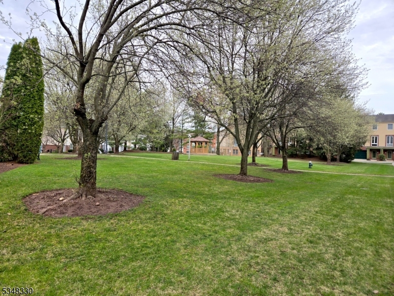 Montclair Twp., New Jersey 07042, United States, 2 Bedrooms Bedrooms, ,2 BathroomsBathrooms,Residential,Pending,104740