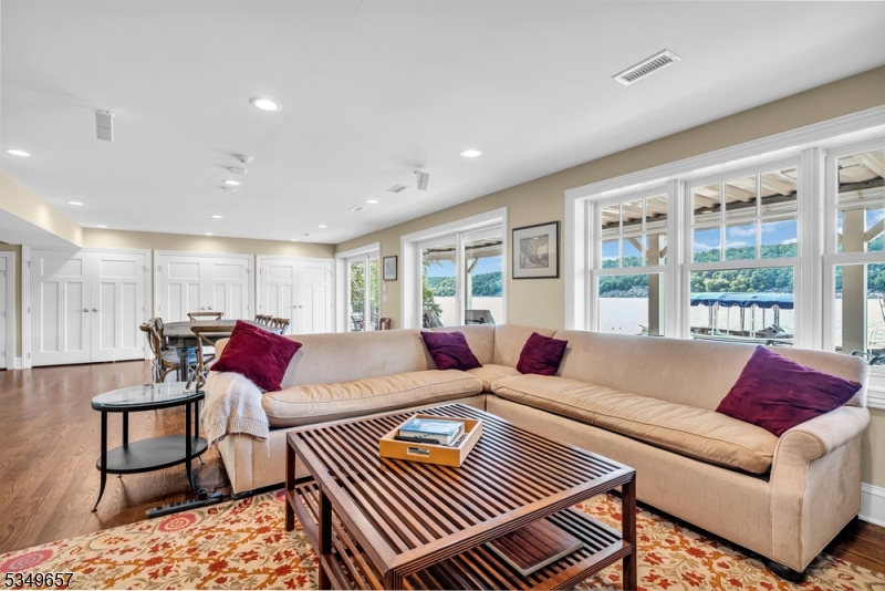 Green Pond - Residential