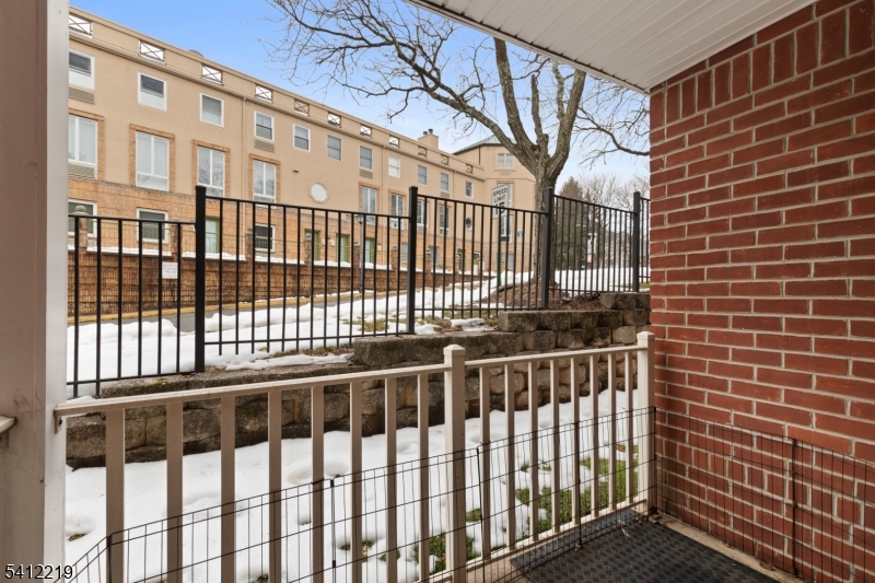 Montclair Mews - Residential