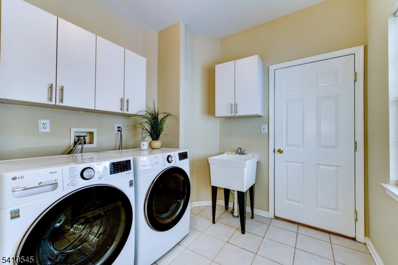 Loft Farm at Martinsville - Residential