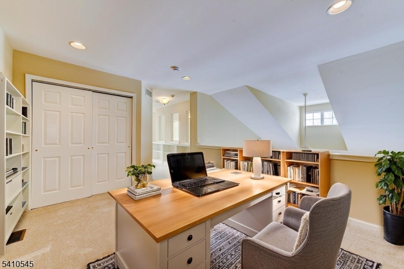 Loft Farm at Martinsville - Residential