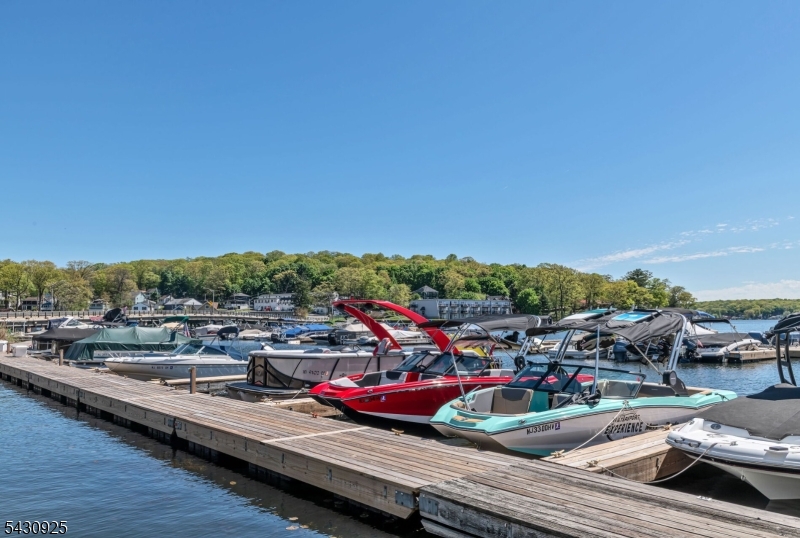 MAIN LAKE - Residential Income