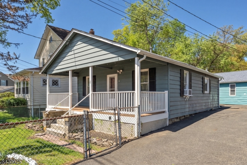 MAIN LAKE - Residential Income