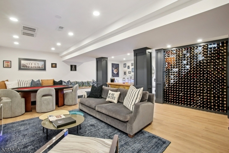 Roosevelt Estates - Residential