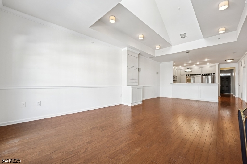 Four Seasons at Great Notch - Residential