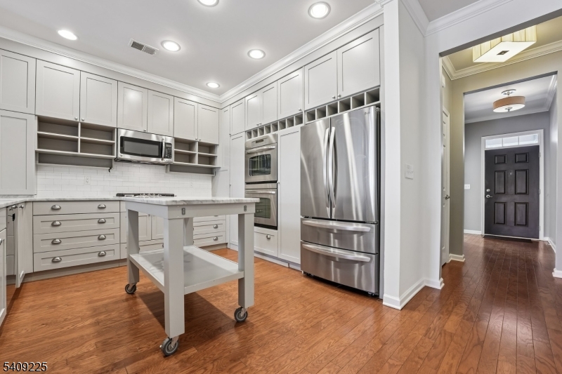 Four Seasons at Great Notch - Residential