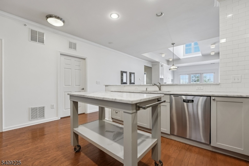 Four Seasons at Great Notch - Residential