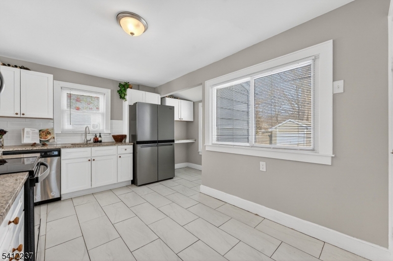 EAST END - Residential