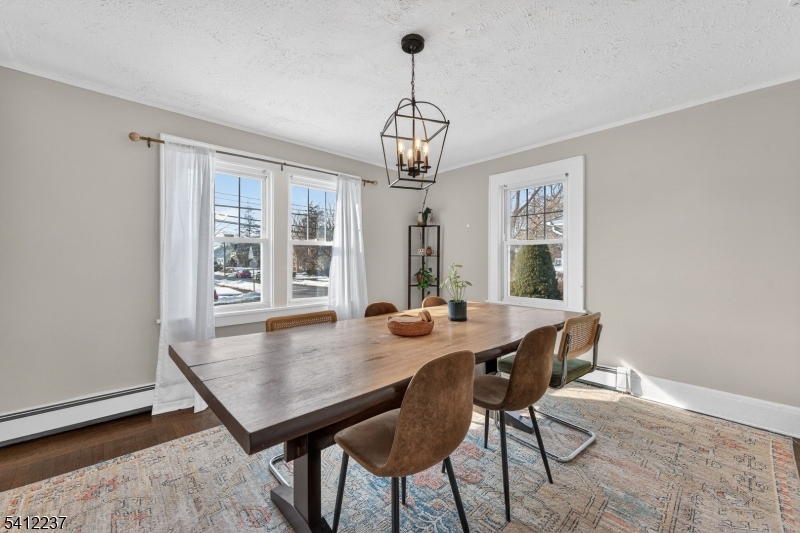 EAST END - Residential