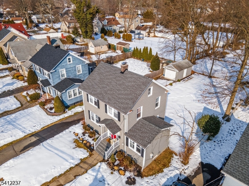 EAST END - Residential