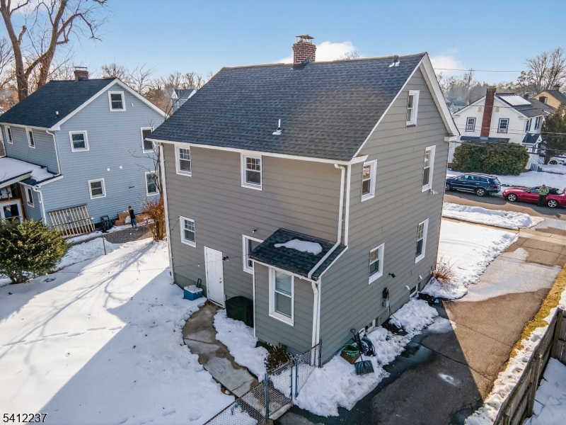 EAST END - Residential