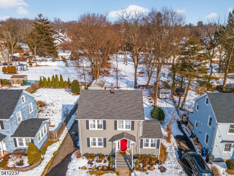 EAST END - Residential