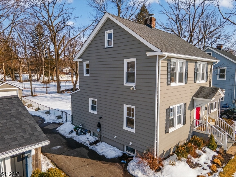 EAST END - Residential