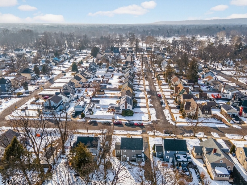 EAST END - Residential
