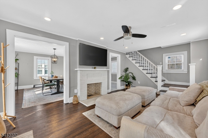 EAST END - Residential