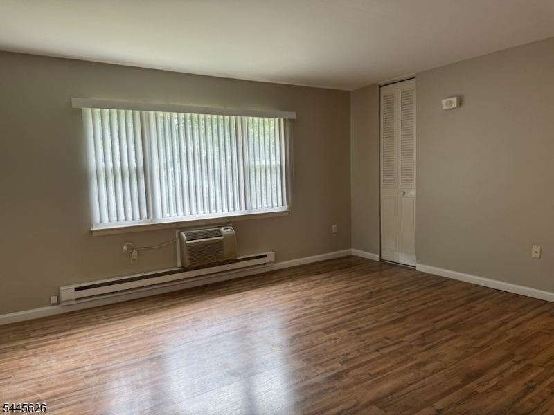 Photo 1 of 10 — 3331 State Route 94 2, Hamburg Boro, NJ 07419