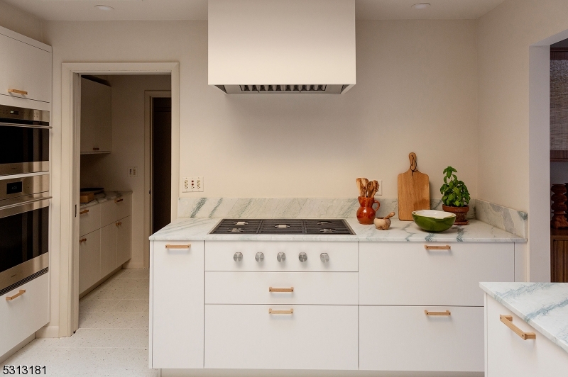 Montrose - Residential