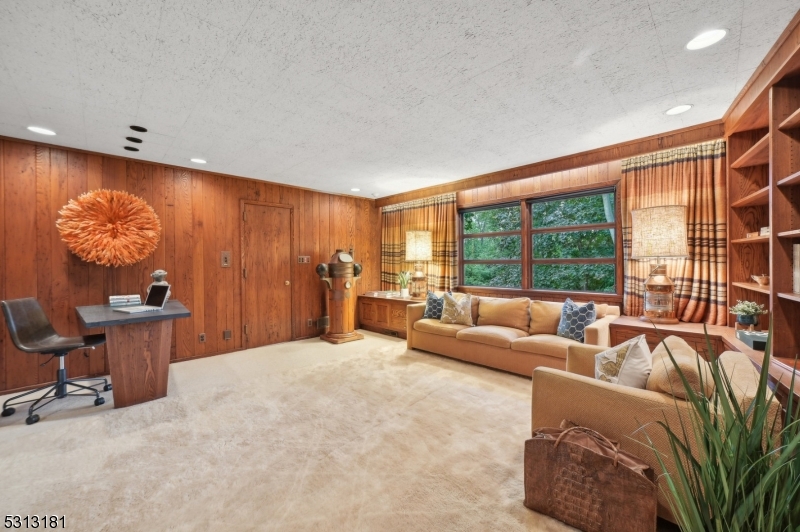 Montrose - Residential