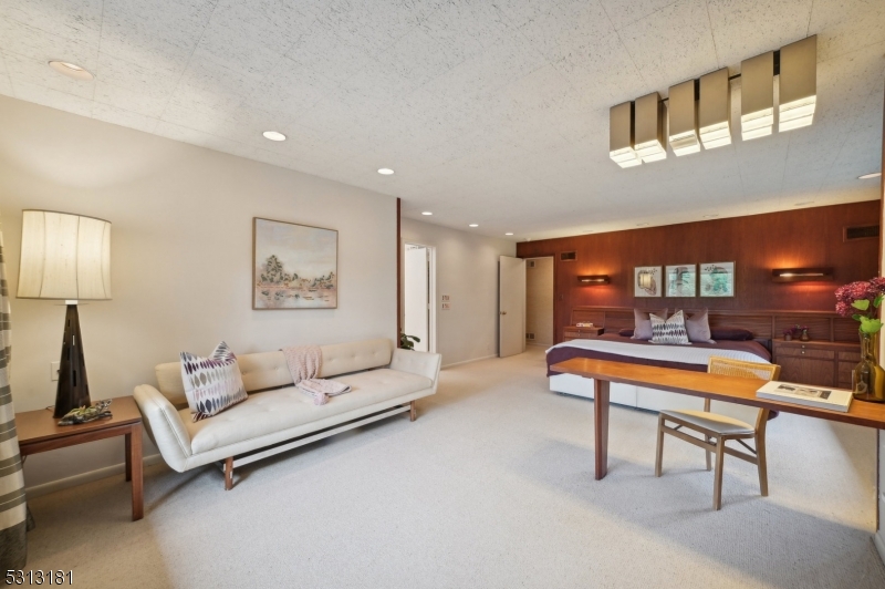 Montrose - Residential