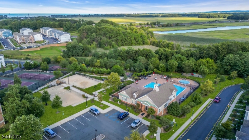 La Mer - Residential