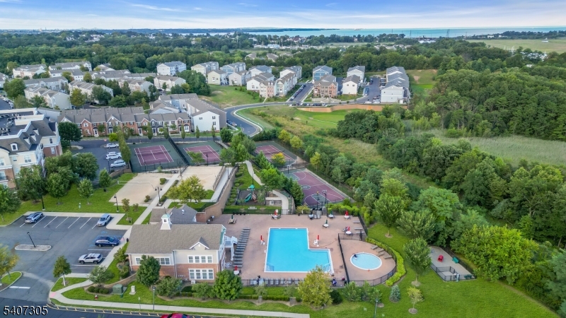 La Mer - Residential