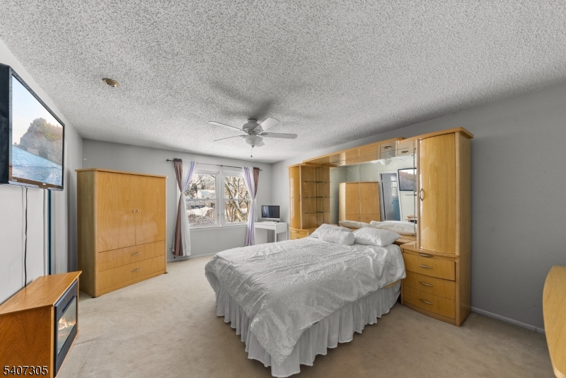 La Mer - Residential