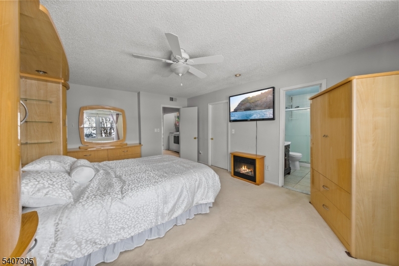 La Mer - Residential