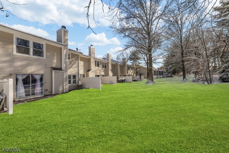 La Mer - Residential