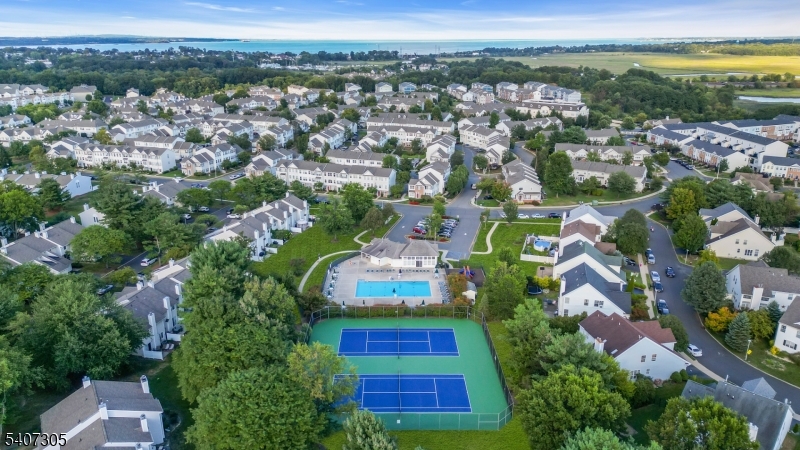 La Mer - Residential