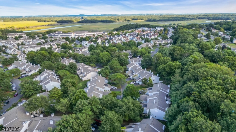 La Mer - Residential