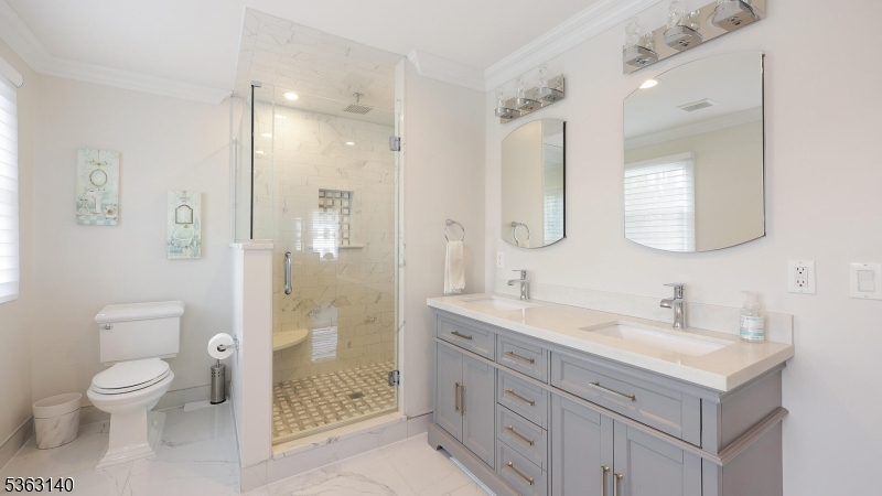 South side, Jefferson Eleme - Residential