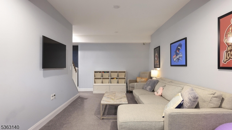 South side, Jefferson Eleme - Residential