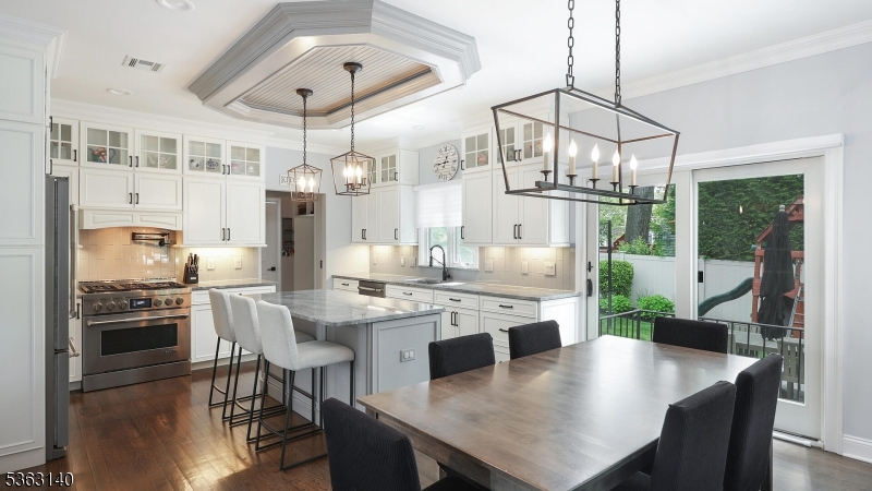 South side, Jefferson Eleme - Residential