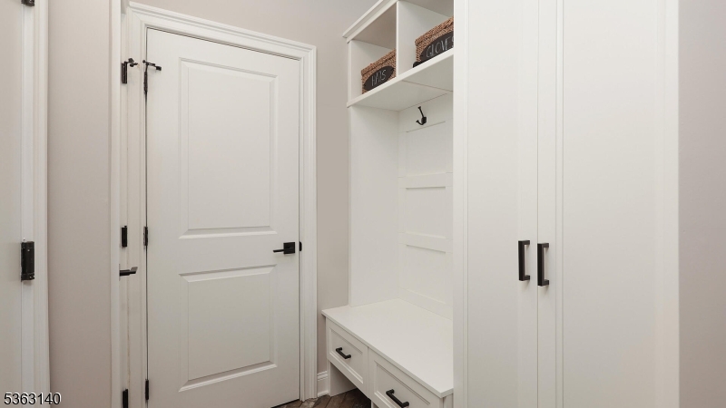 South side, Jefferson Eleme - Residential