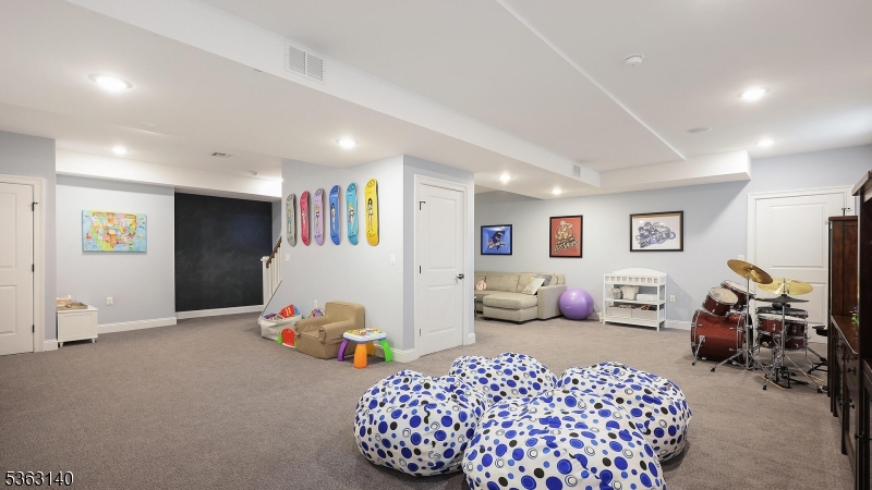 South side, Jefferson Eleme - Residential