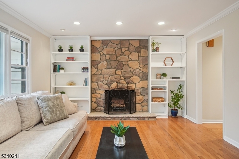 99 Hamilton Ave