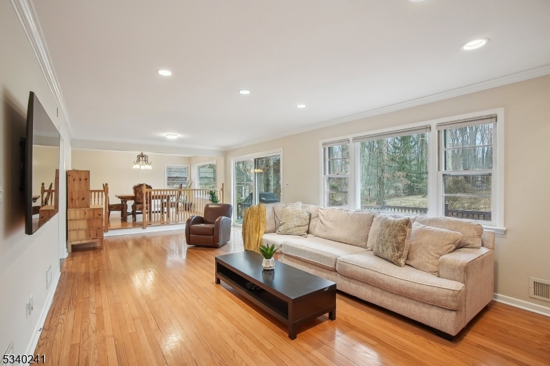 99 Hamilton Ave
