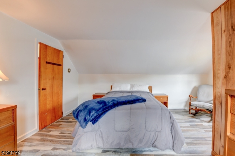 BATTLE HILL - Residential