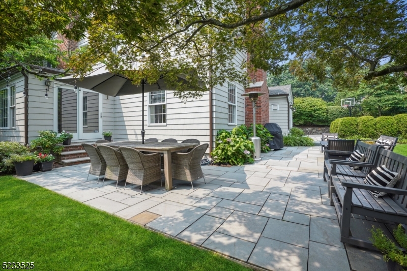 Knollwood - Residential