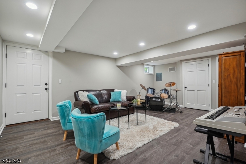 Knollwood - Residential