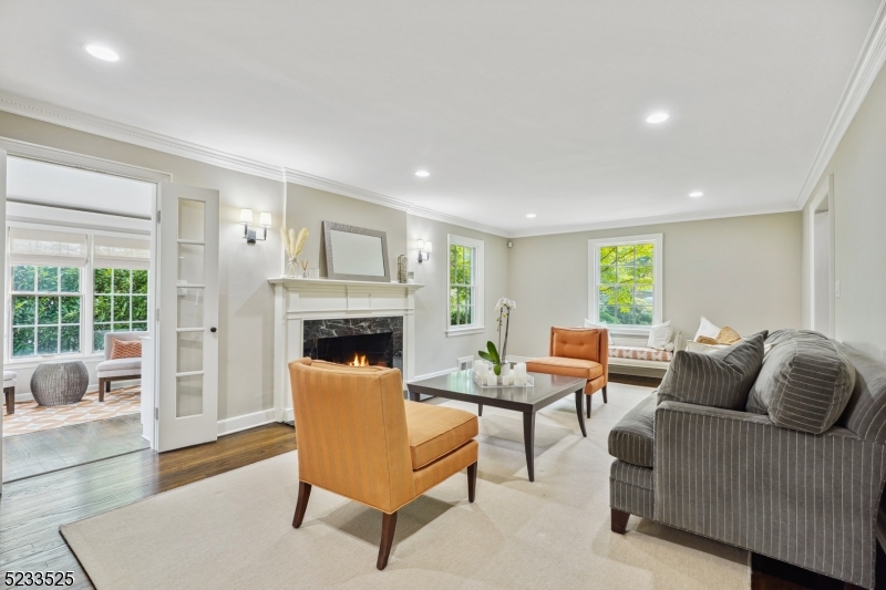 Knollwood - Residential