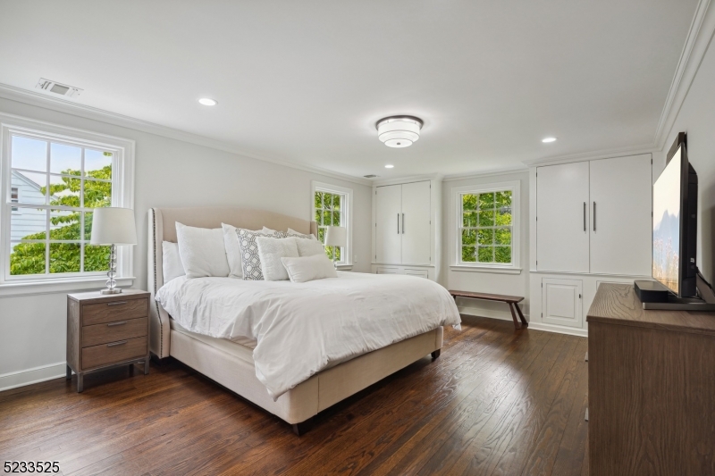 Knollwood - Residential