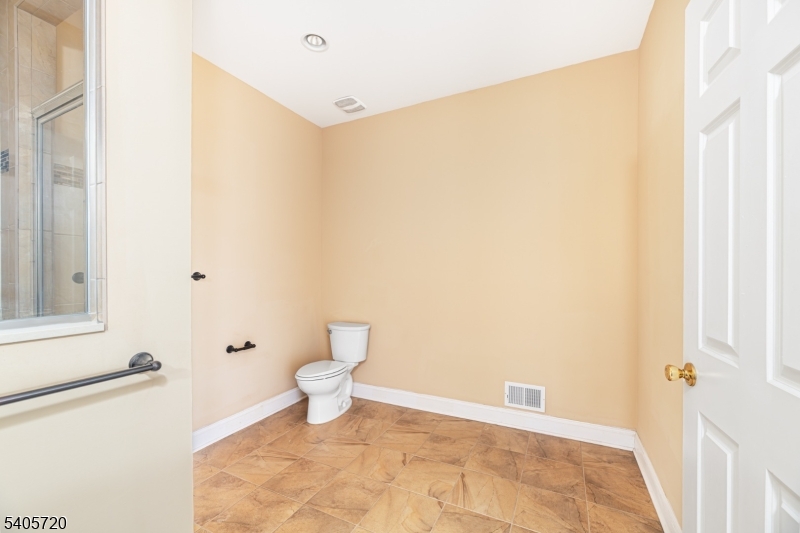 Clove Hill Manor - Residential