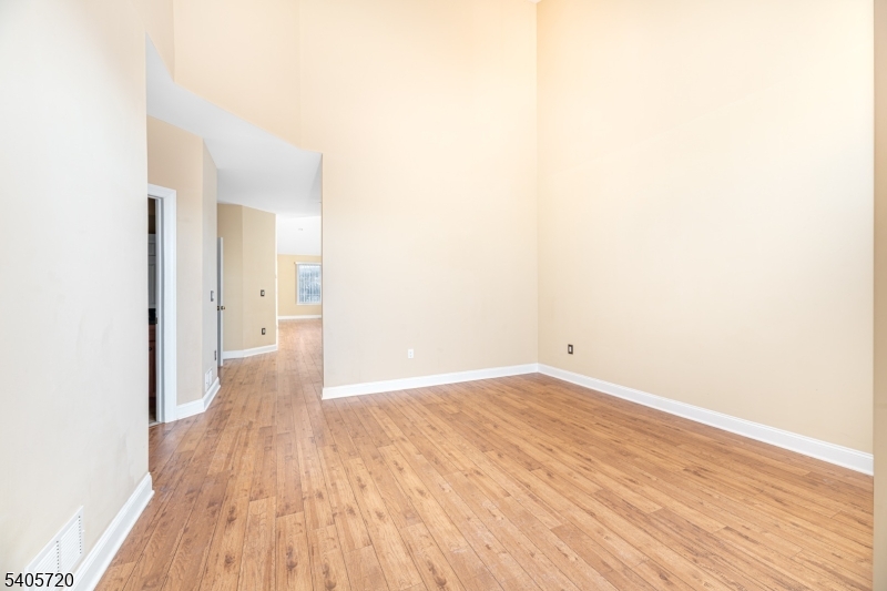 Clove Hill Manor - Residential