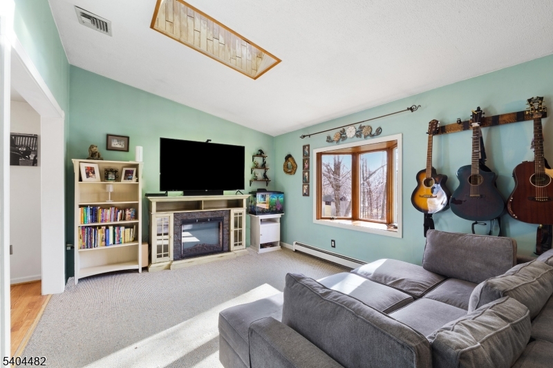 Barry Lakes - Residential