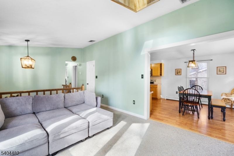 Barry Lakes - Residential