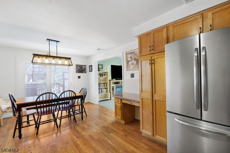 Barry Lakes - Residential